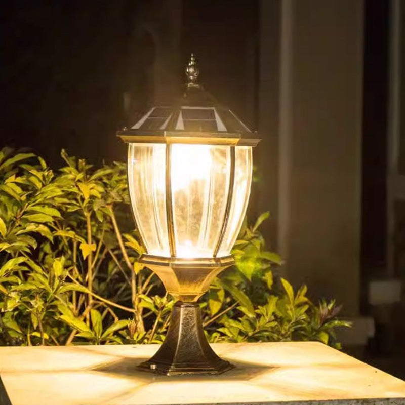 Zeitgenössische Retro-Hexagon-Aluminium-Glas-LED-Solar-Postkopf-Landschaftslicht Für Garten | Brehn