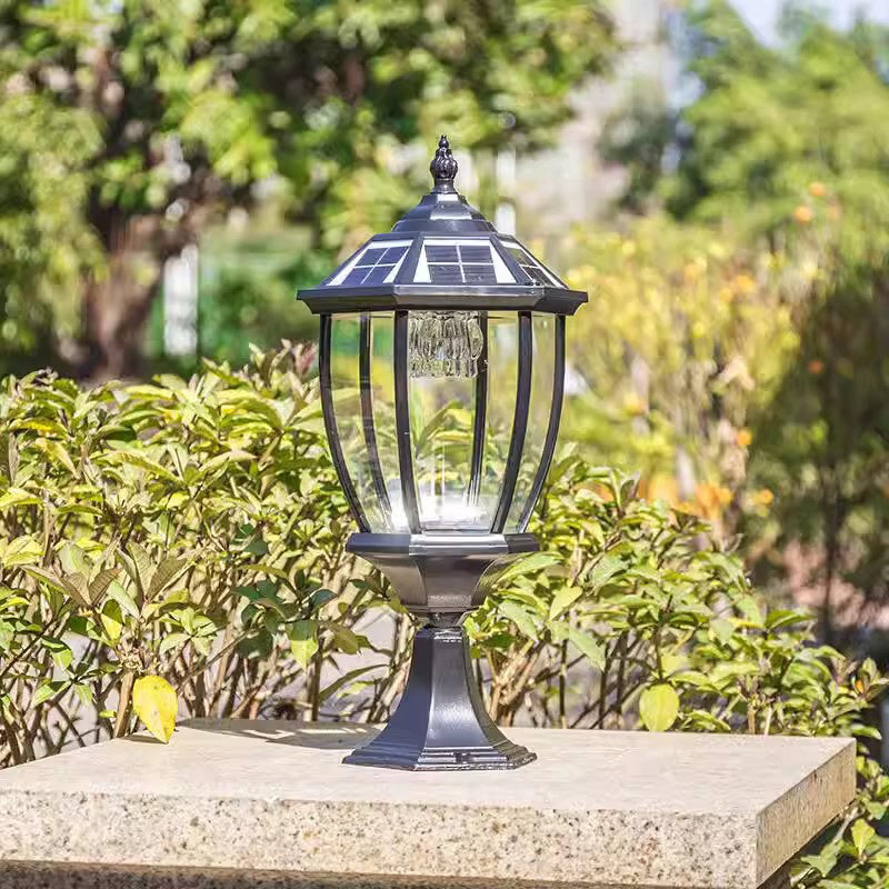 Zeitgenössische Retro-Hexagon-Aluminium-Glas-LED-Solar-Postkopf-Landschaftslicht Für Garten | Brehn