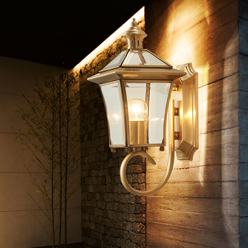 Traditionelle europäische Trapez Kupfer Glas 1-Licht Wandleuchte Lampe für Garten | Brehn