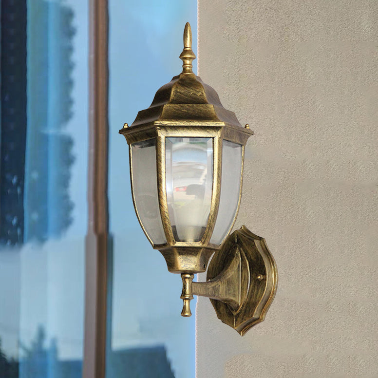 Zeitgenössische Retro Wasserdichte Sechseckige Käfig Aluminium Mattiertes Klarglas 1-Licht Wandlampe Für Außenpatio | Brehn