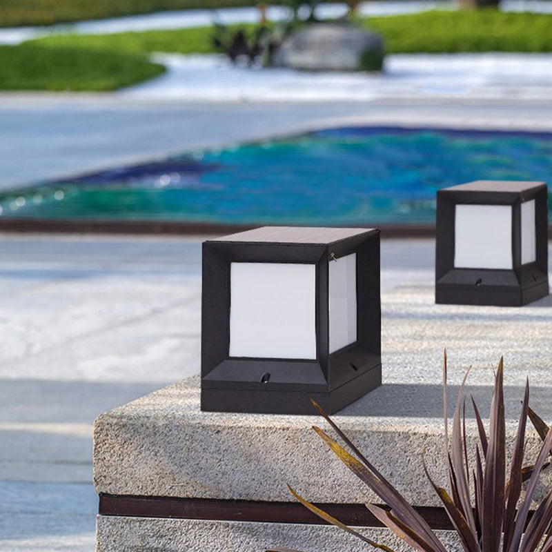 Moderner Minimalistischer Solar-Wasserdichter Quadratförmiger Aluminium-Acryl-LED-Außen-Straßenlaterne Für Garten | Brehn