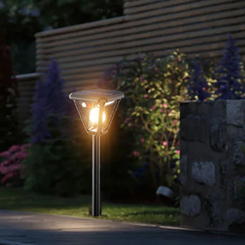 Zeitgenössische industrielle menschliche Körpersensor LED Solar wasserdicht Rasen Einstecklicht für den Außenbereich Patio | Brehn