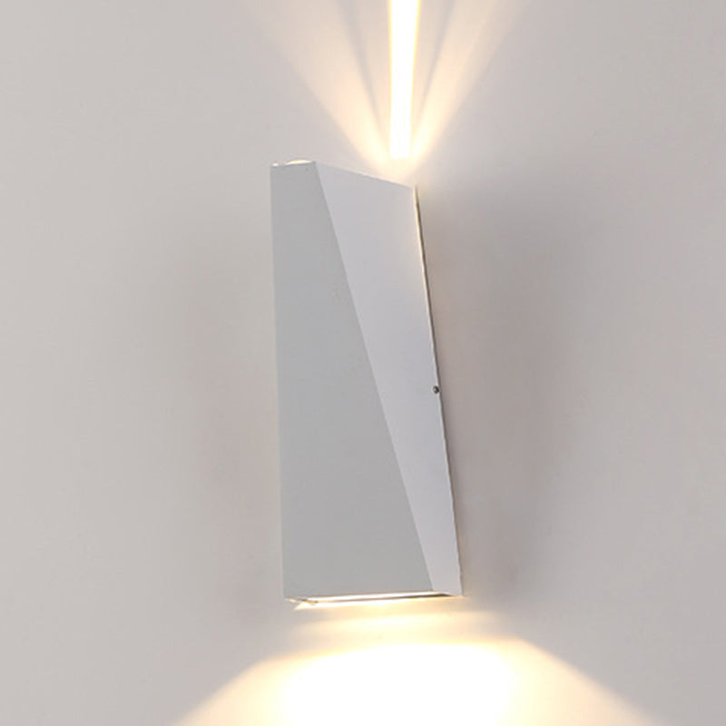 Moderner Minimalistischer Aluminium Auf- und Abwärts Beleuchteter LED-Wandstrahler für Außenbereich Terrasse | Brehn