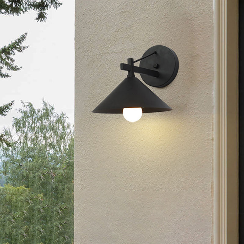 Zeitgenössische Nordische Eisen Geometrische Kegel 1-Licht Außen Wasserfeste Wandleuchte Für Garten | Brehn