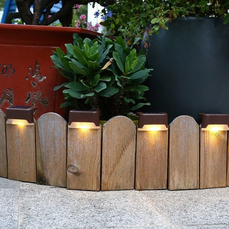 Zeitgenössisches industrielles PP quadratisches wasserdichtes LED-Solar-Außenstufenlicht für den Garten | Brehn