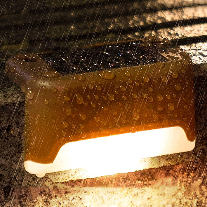 Zeitgenössisches industrielles PP quadratisches wasserdichtes LED-Solar-Außenstufenlicht für den Garten | Brehn