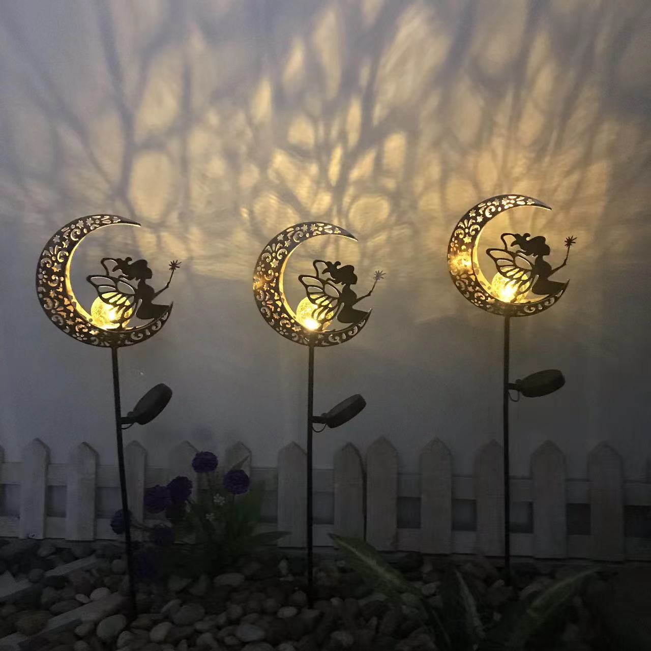 Solarbetriebene, wasserdichte LED-Außenleuchte mit Erdungsstecker in Sternform, Sonne und Mond aus Eisenglas für den Garten