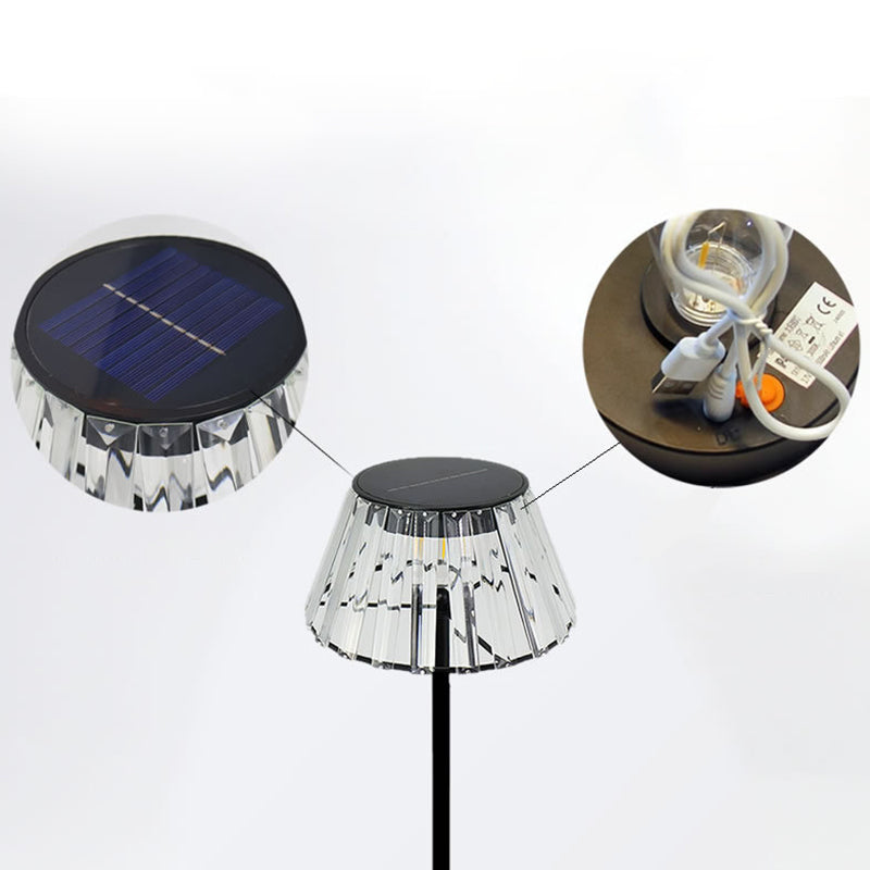 Wasserdichte Solar-USB-LED-Stehlampe aus Eisenglas für den Außenbereich für den Garten