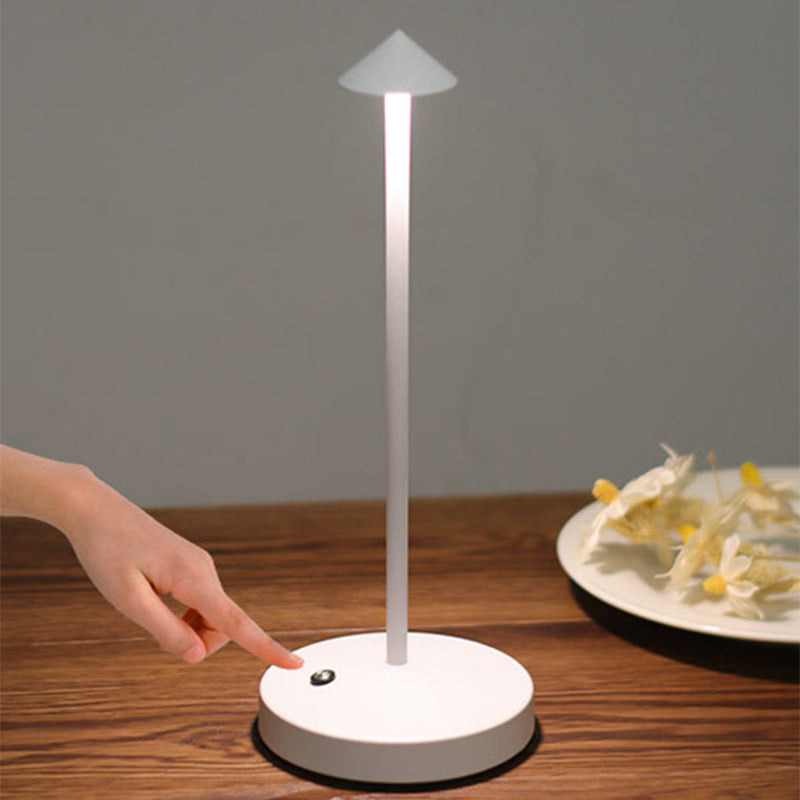 Brehn | Moderne Einfachheit Triangle Cone Runde Acrylzylinder Eisen LED Tischlampe für das Wohnzimmer