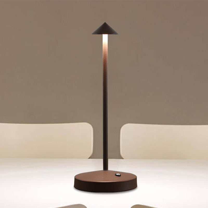 Brehn | Moderne Einfachheit Triangle Cone Runde Acrylzylinder Eisen LED Tischlampe für das Wohnzimmer