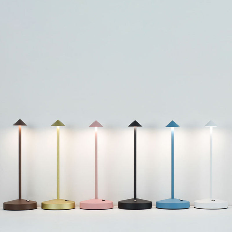 Brehn | Moderne Einfachheit Triangle Cone Runde Acrylzylinder Eisen LED Tischlampe für das Wohnzimmer