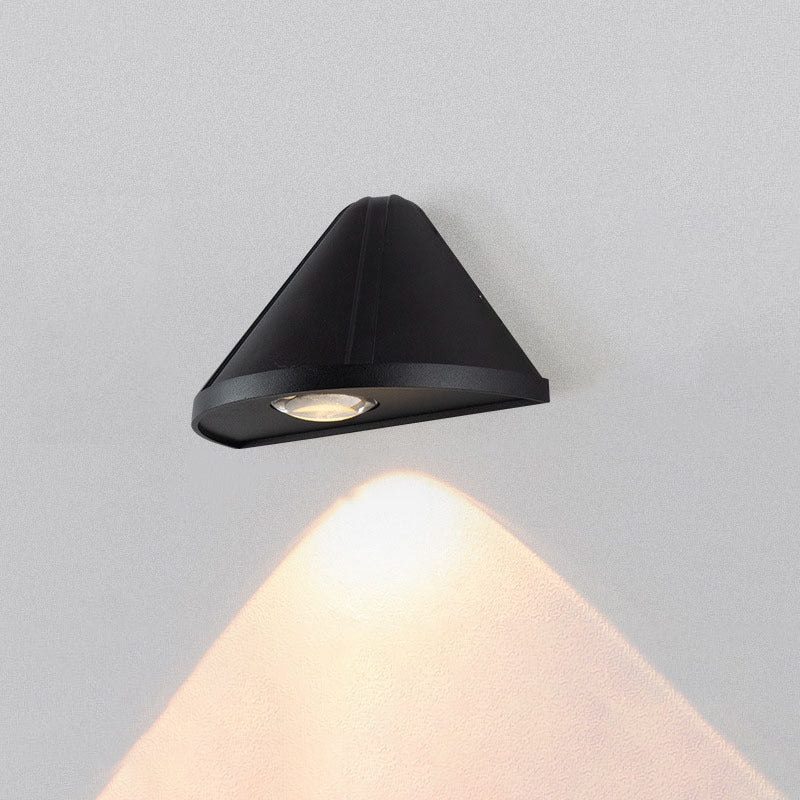 Modern Minimalist Triangle Wasserdichte Linse Aluminium LED Wandleuchte Lampe für Außenpatio | Brehn