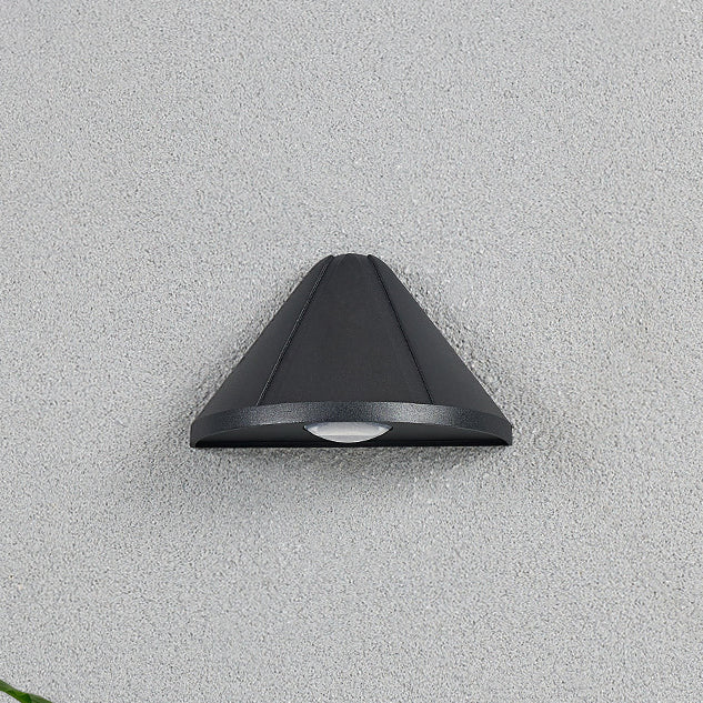 Modern Minimalist Triangle Wasserdichte Linse Aluminium LED Wandleuchte Lampe für Außenpatio | Brehn