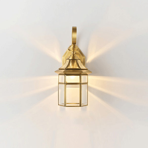 Zeitgenössische Nordische Sechseckige Glocken Wasserfeste Glas Messing 1-Licht Wand Sconce Lampe Für Außenpatio | Brehn
