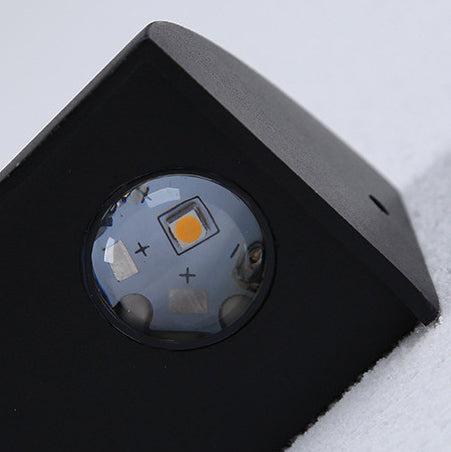 Moderne Einfachheit Wasserdichte Gewölbte Zylindrische Aluminium PC LED Wandleuchte für Außenbereich Patio | Brehn
