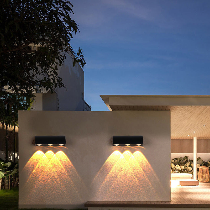 Moderne Einfachheit Wasserdichte Gewölbte Zylindrische Aluminium PC LED Wandleuchte für Außenbereich Patio | Brehn