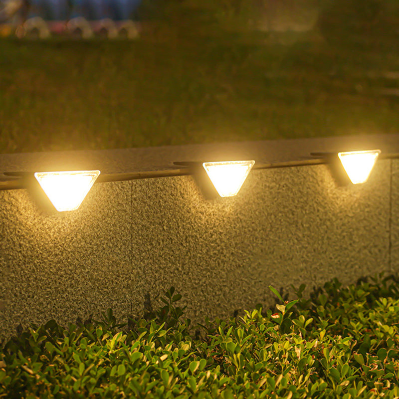 Moderne Einfachheit Solar Wasserdicht ABS PS Dreieck LED Landschaftsbeleuchtung Außenlicht Für Außenpatio | Brehn