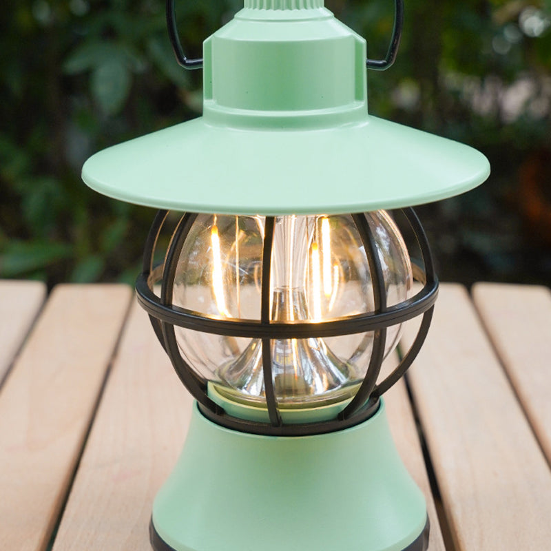 Zeitgenössische Retro wasserdichte wiederaufladbare/Batterie ABS PS PP Stahl Laterne Hängende LED Tischlampe Außenlicht für den Garten | Brehn