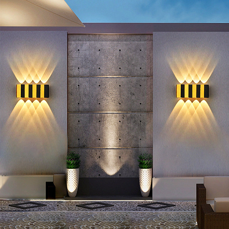 Moderne Einfachheit Wasserdichte Aluminium Rechteckige Gebogene Auf- und Abwärts LED Wandlampe Für Outdoor Patio | Brehn
