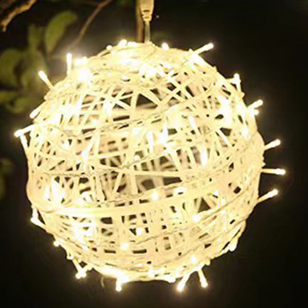 Wasserdichte PVC-Hängekugel-Dekorations-LED-Außenpendelleuchte für den Garten