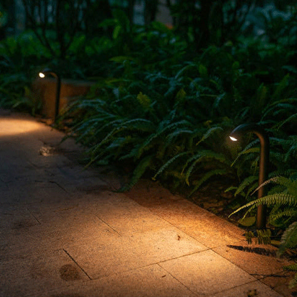 Zeitgenössische industrielle wasserdichte Aluminiumverstärkte Glas gebogene Röhren LED Außenleuchte Landschaftsbeleuchtung für Garten | Brehn