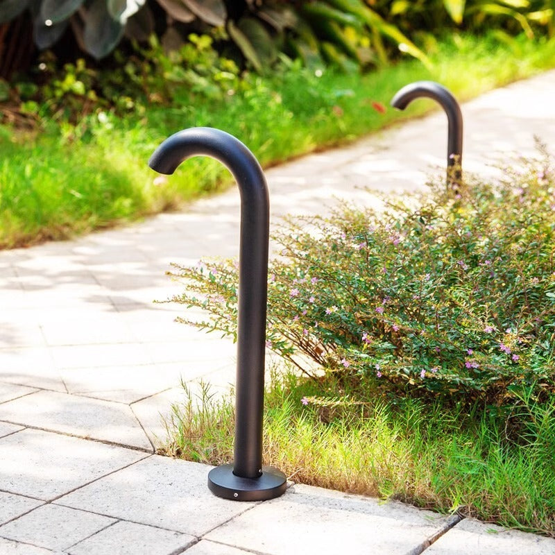 Zeitgenössische industrielle wasserdichte Aluminiumverstärkte Glas gebogene Röhren LED Außenleuchte Landschaftsbeleuchtung für Garten | Brehn