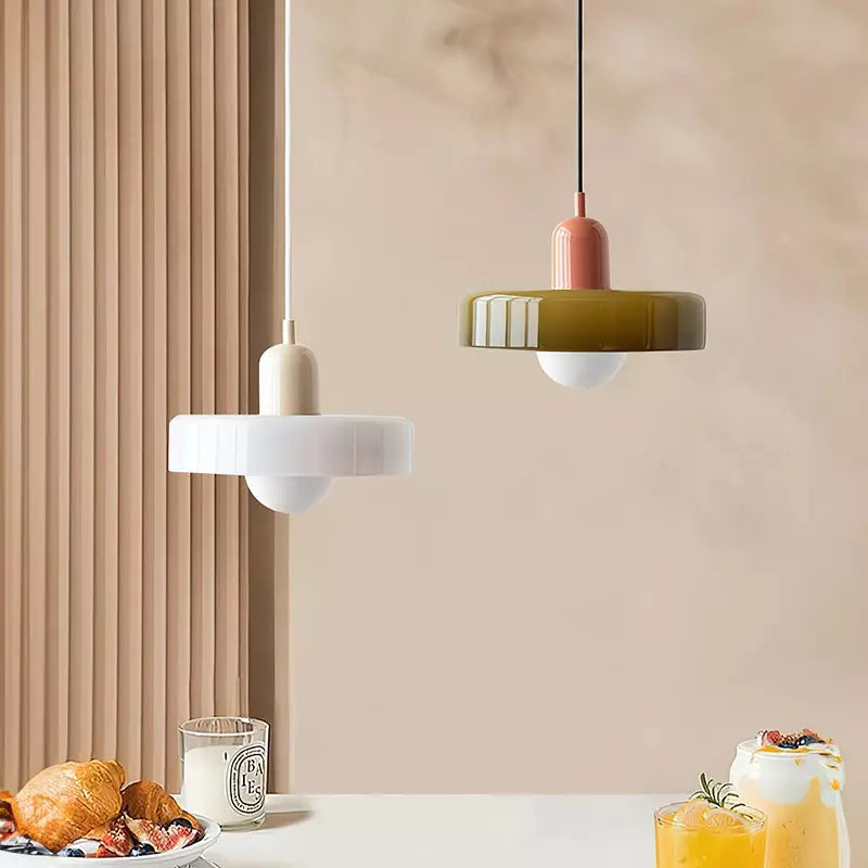 Farbenfrohe Bauhaus-Style Pendelleuchte - StiloGlas | Brehn
