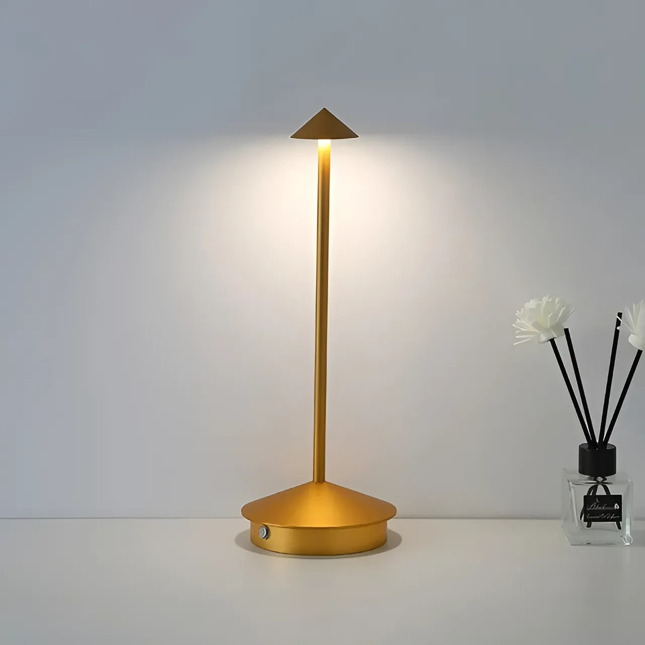 Shanghai Moderne Tischlampe - Eleganter schwedischer Designstil | Brehn