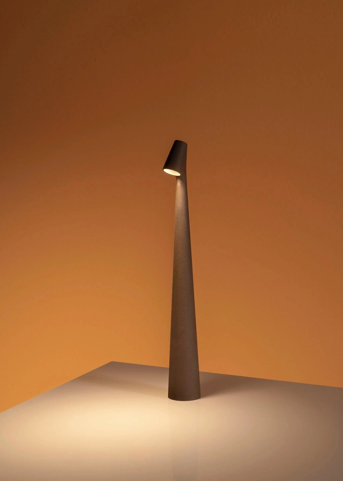 Brehn | Kabellampe mit dimmbarem LED – Modernes nordisches Design