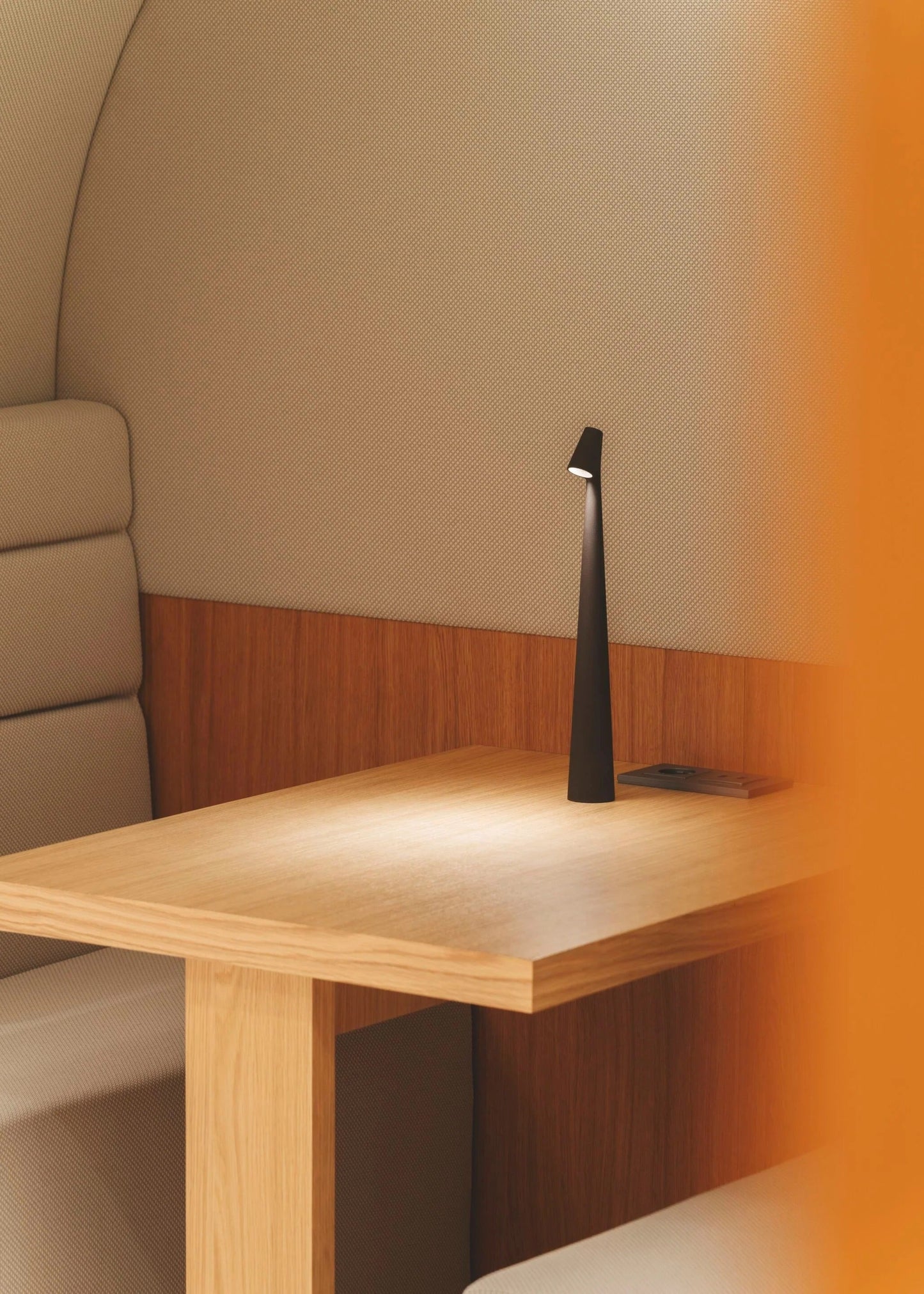 Brehn | Kabellampe mit dimmbarem LED – Modernes nordisches Design