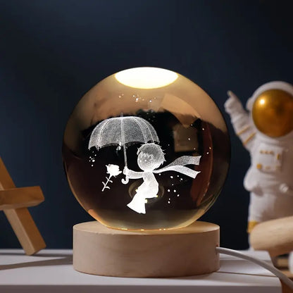Leuchtende Kristallkugel mit LED – Dekorative 3D-Glaskugel mit Galaxie-Design und Holzsockel | Brehn