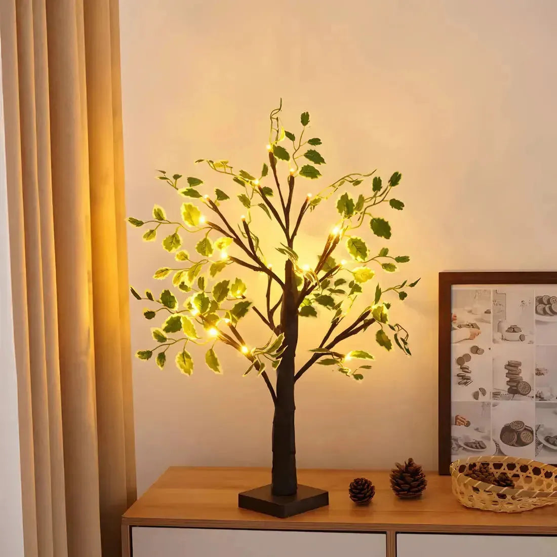 BrightTree Lampe – Leuchtender Baum als Heimdekoration mit LED-Lichtern