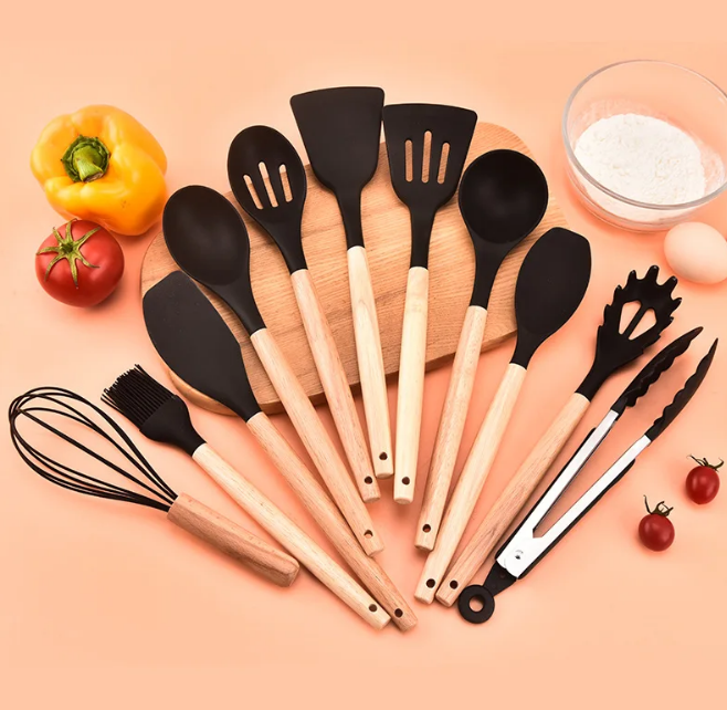 Ungiftiges, BPA-freies Silikon-Kochgeschirr-Set mit Holzgriffen Lattea
