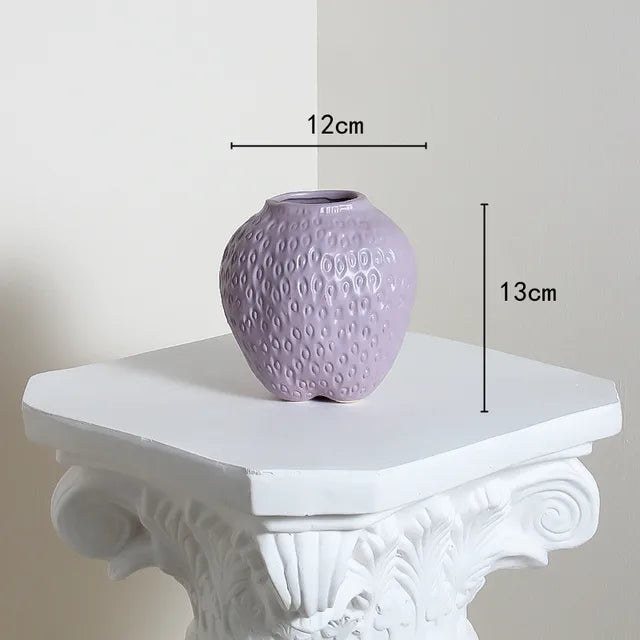 Keramikvase im Erdbeer-Design, Dekorative Blumenvase für Wohnzimmer und Küche | Brehn