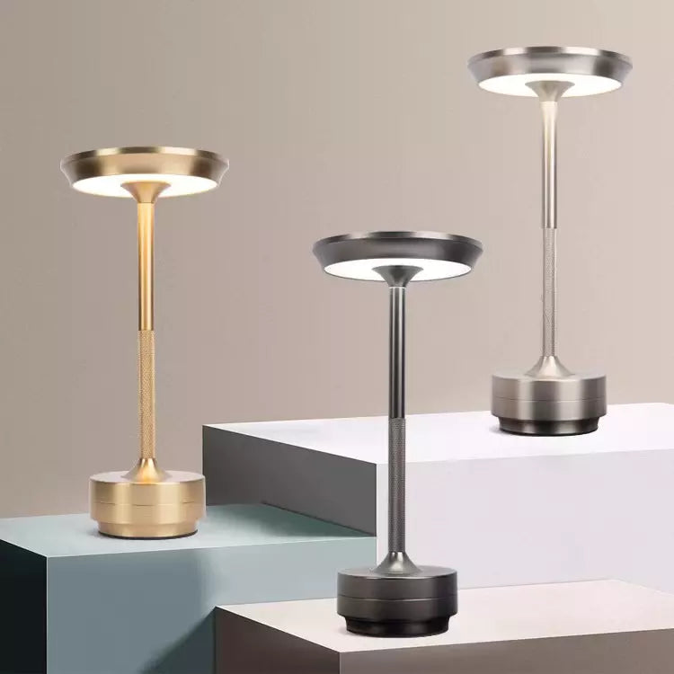 Bailey Tae Lampe – Kabellose LED-Lampe mit Berührungssensor | 1 kaufen, 1 gratis | Wasserdicht und wiederaufladbar