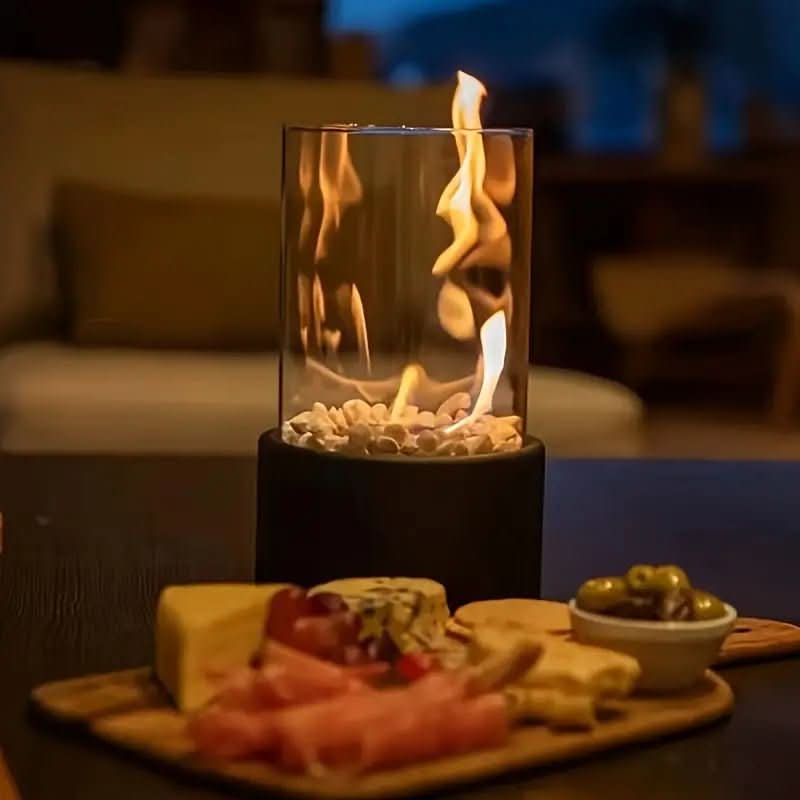Moderner Bioethanol-Tischkamin mit realistischer Flammendarstellung und skandinavischem Design