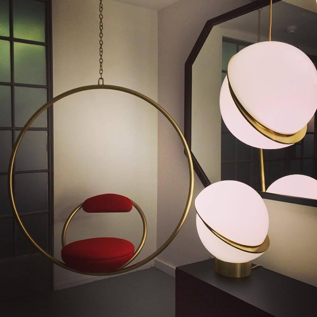 Brehn | CielCourbe Lampe - Luxus Mondlicht Pendelleuchte aus Acryl und Messing