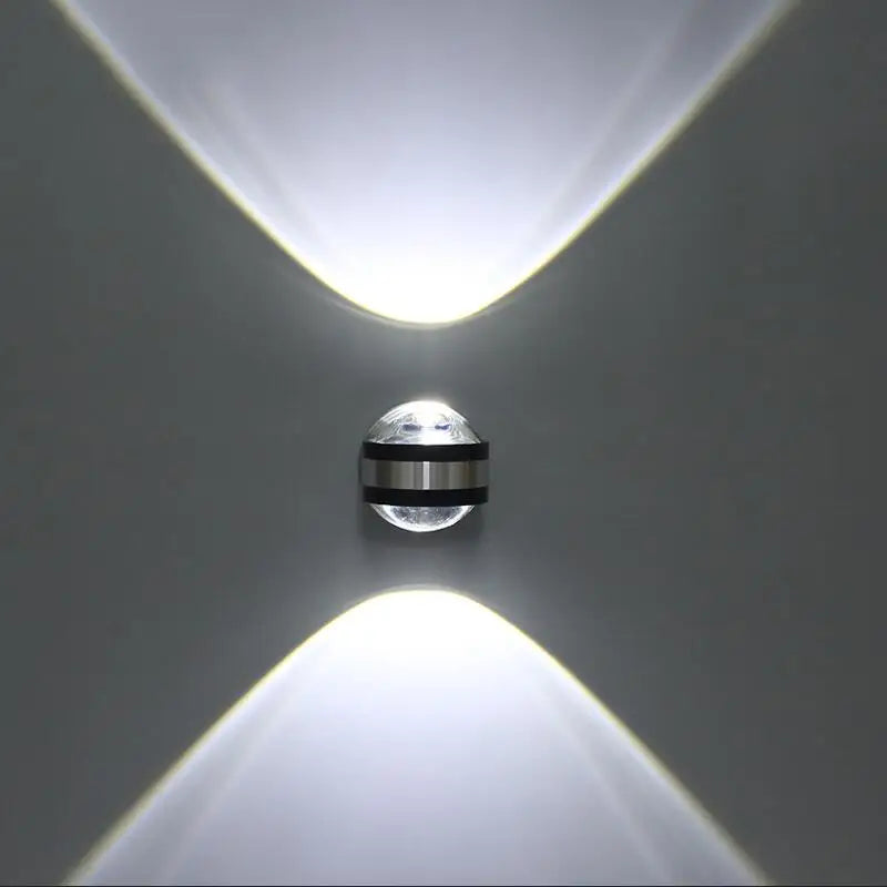 Moderne LED Wandleuchte aus Kristall – Dekorative Kristall Wandlampe | Brehn