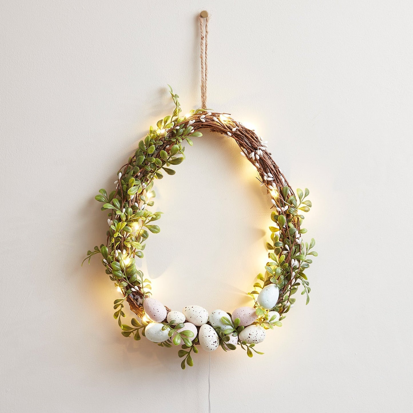 Brehn | 35cm Osterkranz Deko in Eiform mit Micro Lichterkette