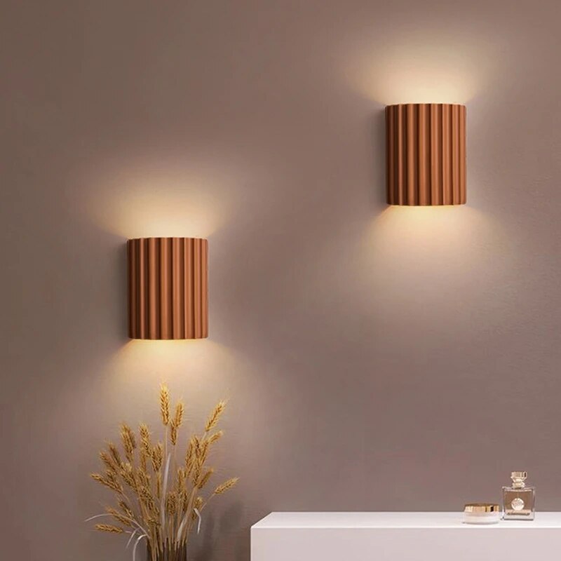 Brehn | Stilvolle ArtiGlow Wandleuchte - Elegantly Illuminate Your Interior