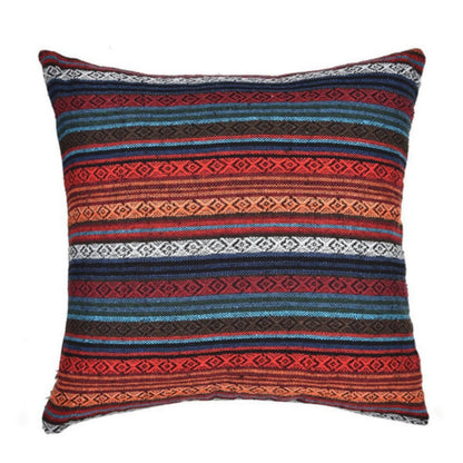 Kissenbezug im Ethno-Boho-Stil mit geometrischen Mustern