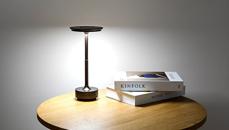ClarityGlow Luxus Edition | Kabellose LED Tischlampe | Brehn