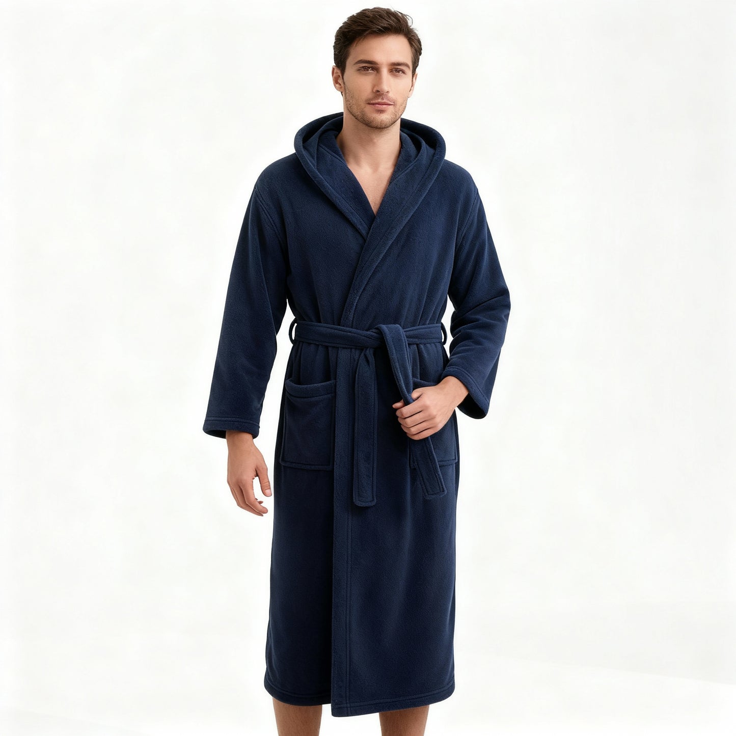 HoodedChill | Premium Herren-Bademantel mit Kapuze | High-Loft Fleece für maximale Wärmeisolation | Soft-Touch Finish | Ergonomische Passform & Langlebige Faserstruktur