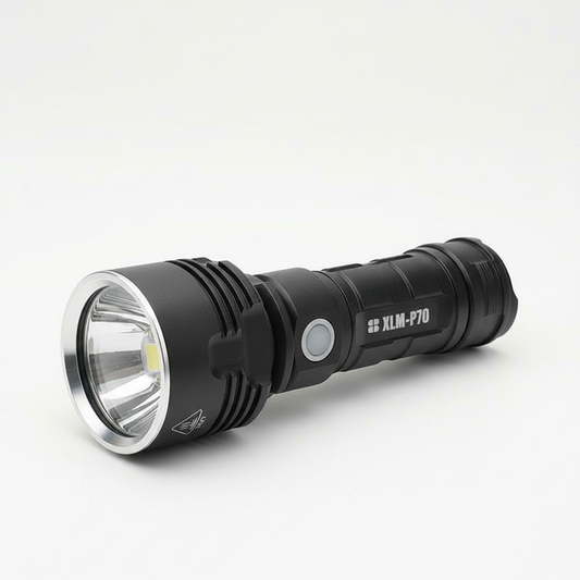 Brehn | MS18 Hochleistungs-LED-Taschenlampe | 100.000 Lumen | 18x Cree XHP70 2.0 LEDs | 2,3 km Reichweite | IP56 Wasserdicht | OLED-Statusdisplay | Inkl. Akku-Pack