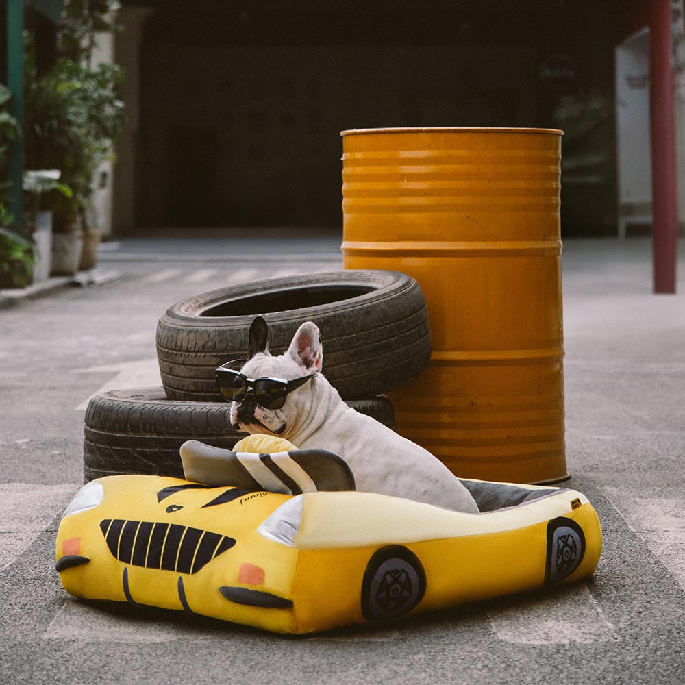 Brehn | FurElegance Klassisches Umwandelbares Rennauto-Bett | Luxuriöses Bolster-Hundebett für stilvollen Komfort und Unterstützung