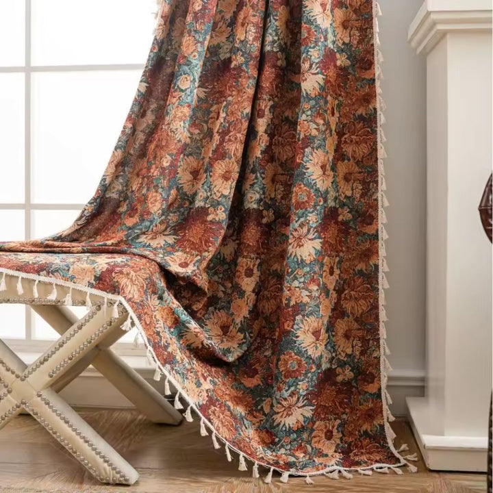 Brehn | Französischer Vintage-Blumenmuster-Teppichvorhang