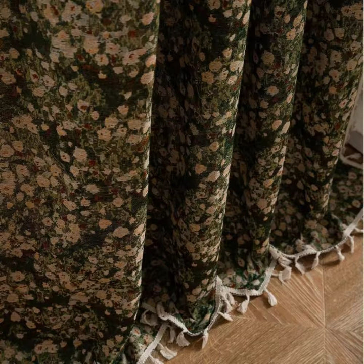 Brehn | Französischer Vintage-Blumenmuster-Teppichvorhang