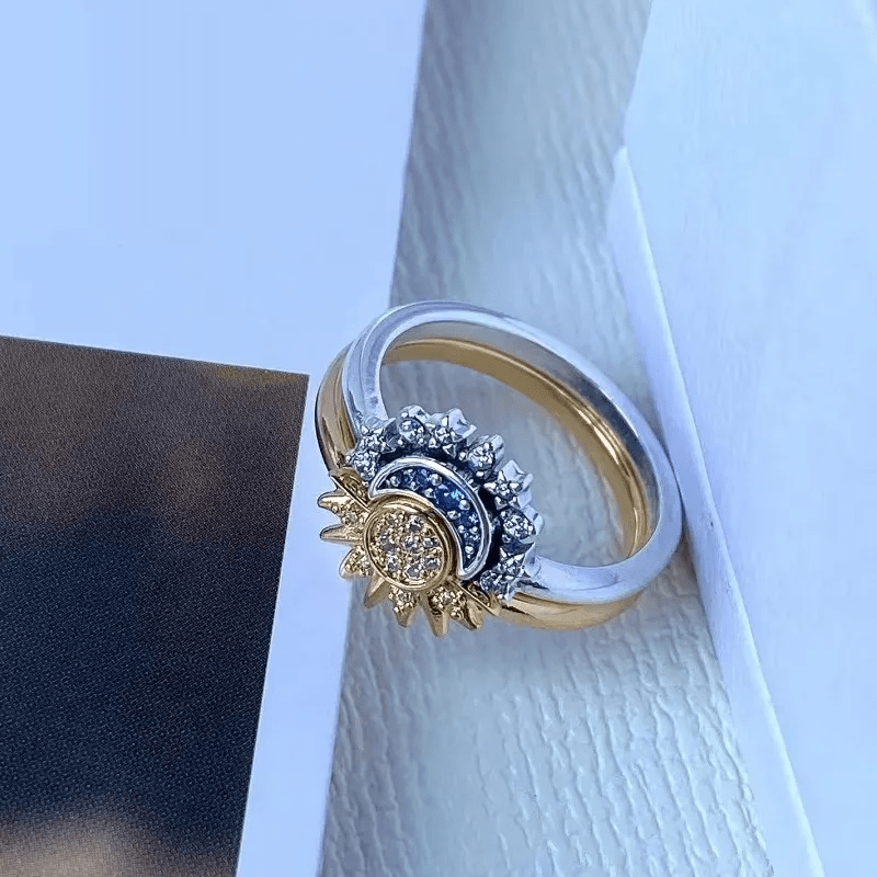 Eleganter Ring aus 925er Silber mit Mond- und Sonnenmotiv