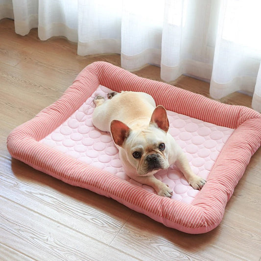 FurChill Frenchie Atmungsaktives Hundebett – Kühlmatte mit rutschfester Unterlage für heiße Tage | Brehn