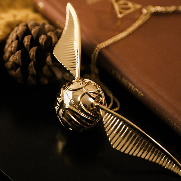 Goldene S-Ringbox